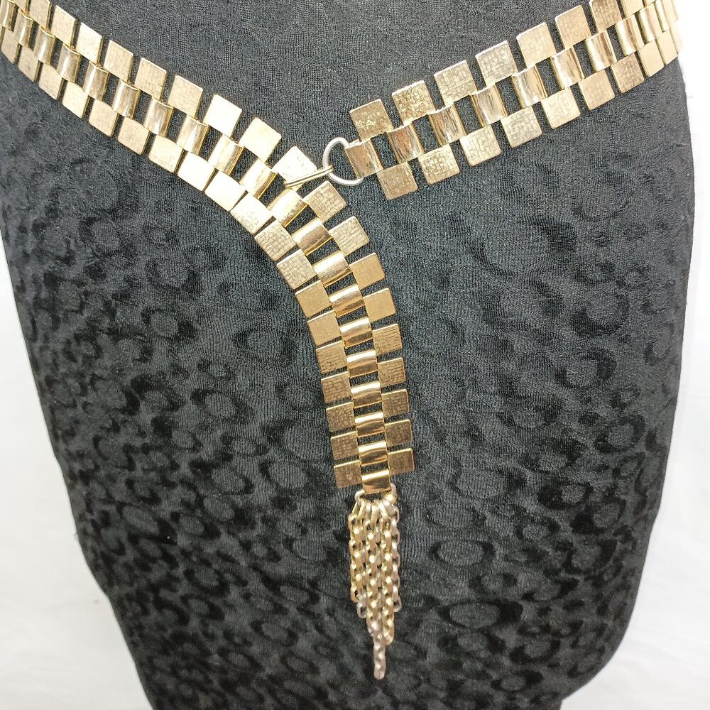 Ferrara Gold Plated Embossed Steel Belt with Silver Detailed End